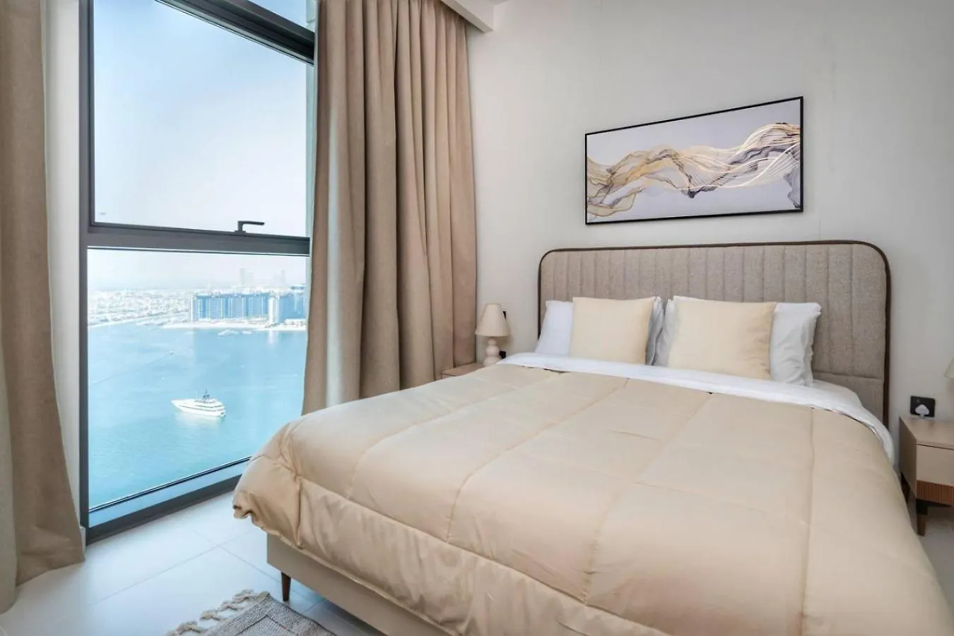 Seafront-Side Apartment With Beach Access, Pool, Gym, High Floor Dubai Forenede Arabiske Emirater